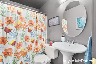3240 Sunrise St SE, Grand Rapids, MI 49508 - Photo 18