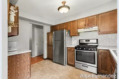 5860 Valley Lane Drive SE, Grand Rapids, MI 49508 - Photo 10