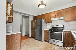 5860 Valley Ln Dr SE, Grand Rapids, MI 49508 - Photo 10