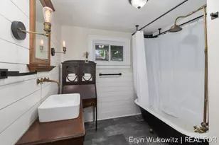 1038 Widdicomb Ave NW, Grand Rapids, MI 49504 - Photo 6