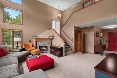 2685 Hunters Point, Kalamazoo, MI 49048 - Photo 4