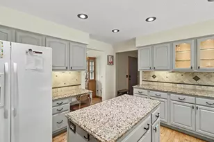 2685 Hunters Point, Kalamazoo, MI 49048 - Photo 6