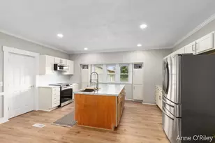 2811 E Vermontville Hwy, Charlotte, MI 48813 - Photo 4