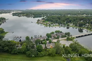 17528 N Fruitport Rd, Spring Lake, MI 49456 - Photo 38