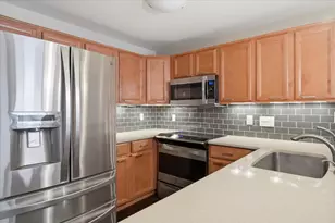 18101 Adri Circle, Walled Lake, MI 48390 - Photo 14