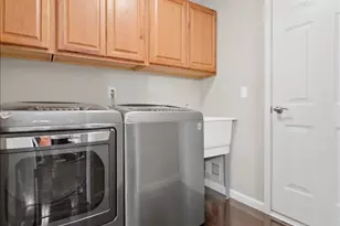 18101 Adri Circle, Walled Lake, MI 48390 - Photo 16