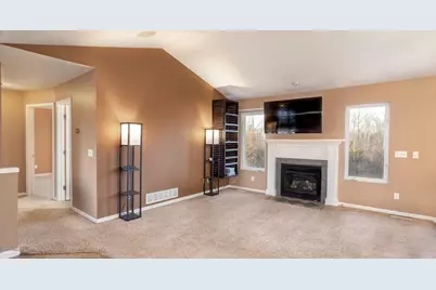 7058 Shady Knoll Drive SE, Caledonia, MI 49316 - Photo 4