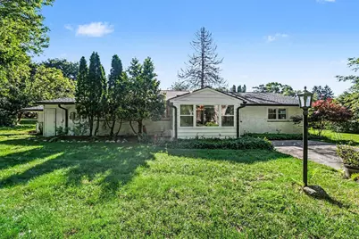 24900 N Cromwell Drive, Franklin, MI 48025 - Photo 18