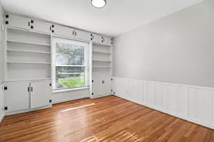 24900 N Cromwell Dr, Franklin, MI 48025 - Photo 14
