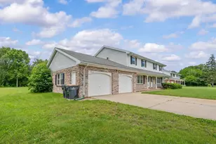 5640 Tilly Rd, Saint Joseph, MI 49085 - Photo 4