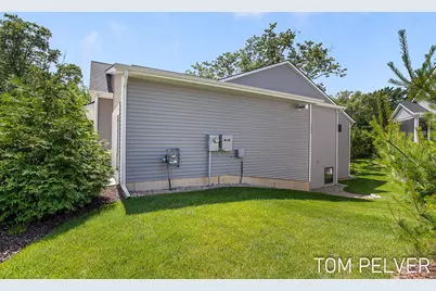 5659 Vandebunte Court #18, Hudsonville, MI 49426 - Photo 12