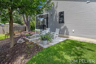 5659 Vandebunte Court #18, Hudsonville, MI 49426 - Photo 6