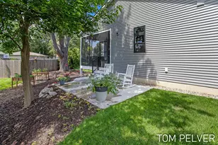 5659 VandeBunte Ct, Hudsonville, MI 49426 - Photo 6