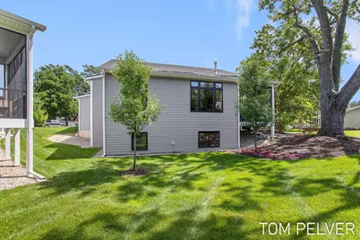 5659 Vandebunte Court #18, Hudsonville, MI 49426 - Photo 10