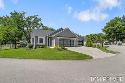 5659 Vandebunte Court #18, Hudsonville, MI 49426 - Photo 2