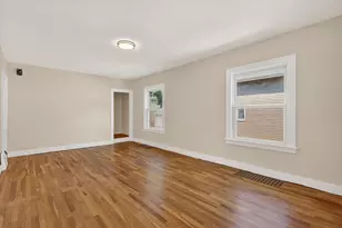 1047 Eastern Ave NE, Grand Rapids, MI 49503 - Photo 8