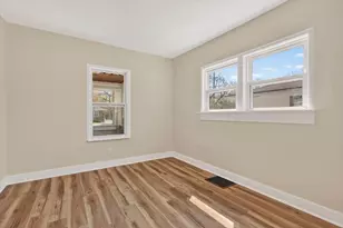 1047 Eastern Ave NE, Grand Rapids, MI 49503 - Photo 20