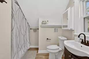 1047 Eastern Ave NE, Grand Rapids, MI 49503 - Photo 30
