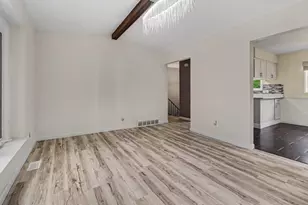 2728 Yost Blvd, Ann Arbor, MI 48104 - Photo 8