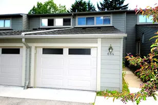 684 Peninsula Ct, Ann Arbor, MI 48105 - Photo 2
