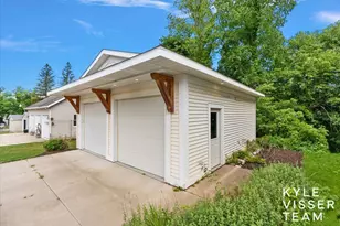 7007 Goldenrod Ave NE, Rockford, MI 49341 - Photo 50