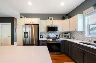 2198 Applegate Dr NW, Grand Rapids, MI 49534 - Photo 8
