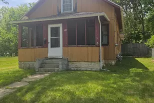 907 N Albion St, Albion, MI 49224 - Photo 1