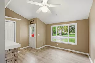 9535 Listeria St, Commerce Township, MI 48382 - Photo 4