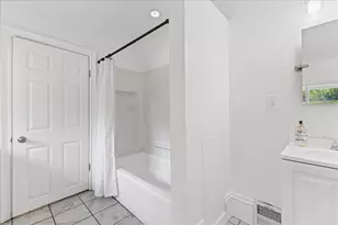 204 Orange St, Jackson, MI 49202 - Photo 20