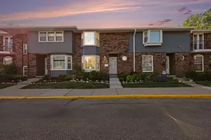 2816 Page Ave, Ann Arbor, MI 48104 - Photo 2
