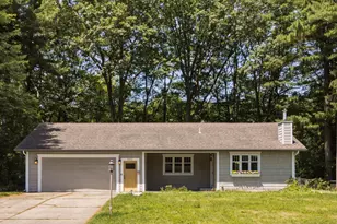 2022 W Swanson Ct, Muskegon, MI 49444 - Photo 4