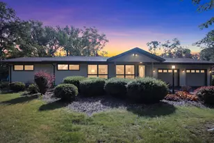 1051 Sylvan Rd, Benton Harbor, MI 49022 - Photo 2