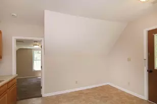 209 E Washington St, Greenville, MI 48838 - Photo 12