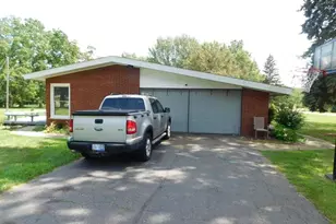 26150 Barbados Rd, Farmington, MI 48335 - Photo 10