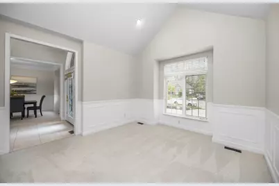 22273 Abington Drive, Farmington Hills, MI 48335 - Photo 16
