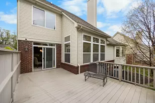 22273 Abington Dr, Farmington Hills, MI 48335 - Photo 30