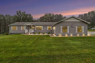 986 W Fox Farm Rd, Manistee, MI 49660 - Photo 2