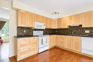 413 Argyle Ct, Milan, MI 48160 - Photo 4