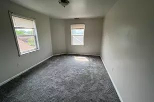 28033 Rosemont St, Roseville, MI 48066 - Photo 10