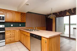 873 Cliffs Dr, Ypsilanti, MI 48198 - Photo 10