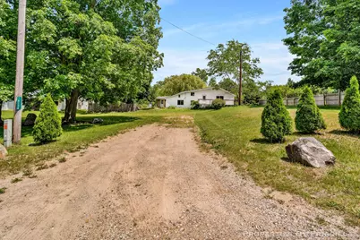 16134 Peach Ridge Avenue NW, Kent City, MI 49330 - Photo 2