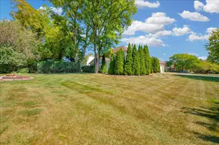 22253 Sheffield Ct, Farmington Hills, MI 48335 - Photo 50