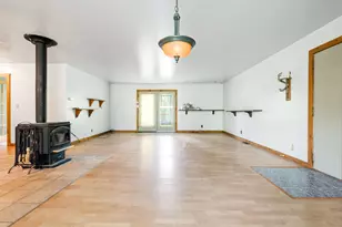 16053 Lakeside Rd, Union Pier, MI 49129 - Photo 4