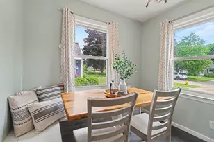 1055 Kelsey St NE, Grand Rapids, MI 49505 - Photo 10