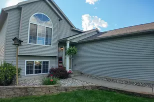 12211 Ives Meadow Ln NE, Cedar Springs, MI 49319 - Photo 2