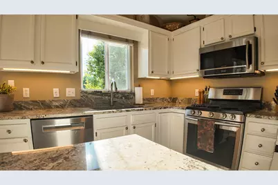 12211 Ives Meadow Lane NE, Cedar Springs, MI 49319 - Photo 10