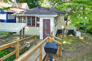 5511 Lakewood St, Coloma, MI 49038 - Photo 2