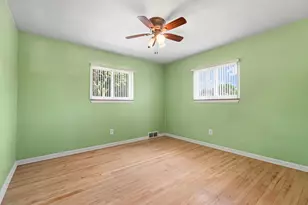 17448 Veronica Ave, Eastpointe, MI 48021 - Photo 16