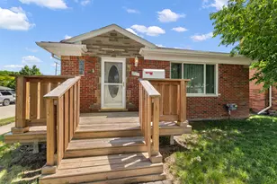 17448 Veronica Ave, Eastpointe, MI 48021 - Photo 2