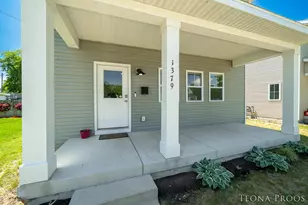 1379 Pine St, Muskegon, MI 49442 - Photo 2